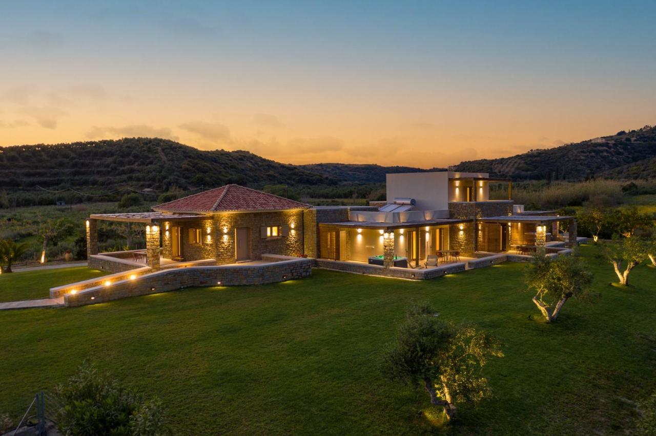 Quinta Essentia Suites Foiníki Dış mekan fotoğraf