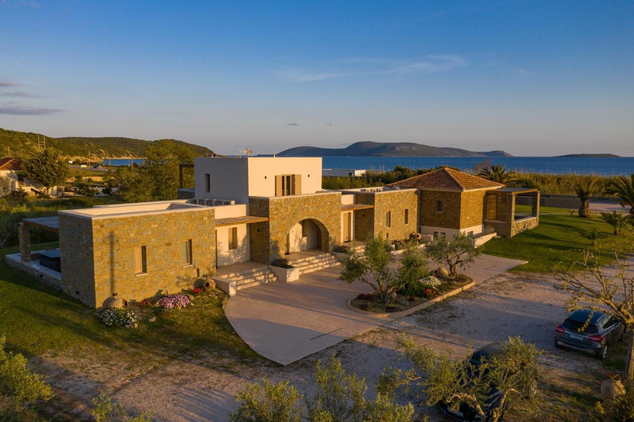 Quinta Essentia Suites Foiníki Dış mekan fotoğraf