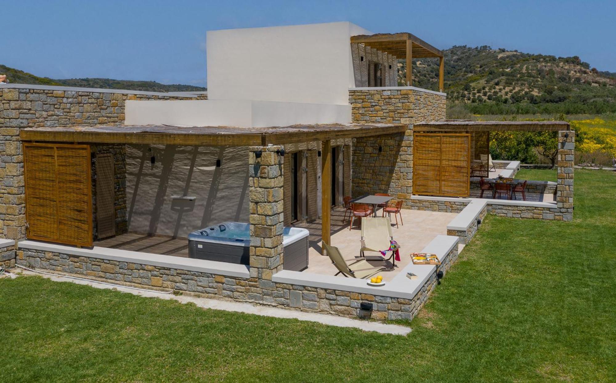 Quinta Essentia Suites Foiníki Dış mekan fotoğraf