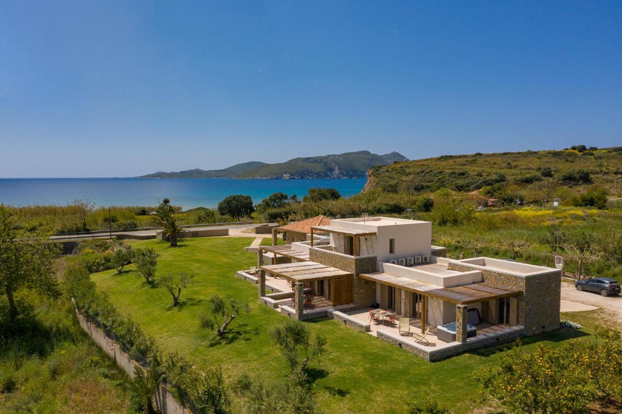 Quinta Essentia Suites Foiníki Dış mekan fotoğraf