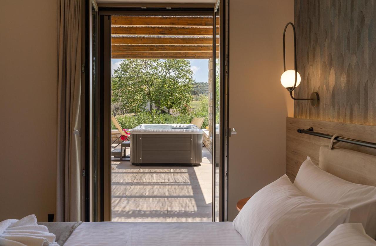 Quinta Essentia Suites Foiníki Dış mekan fotoğraf